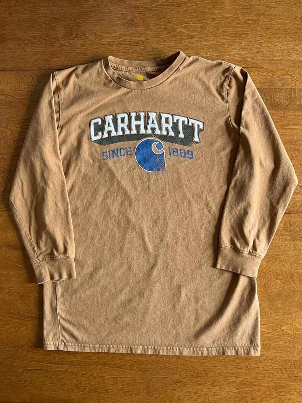 Carhartt tan block lettering shirt L 14-16
